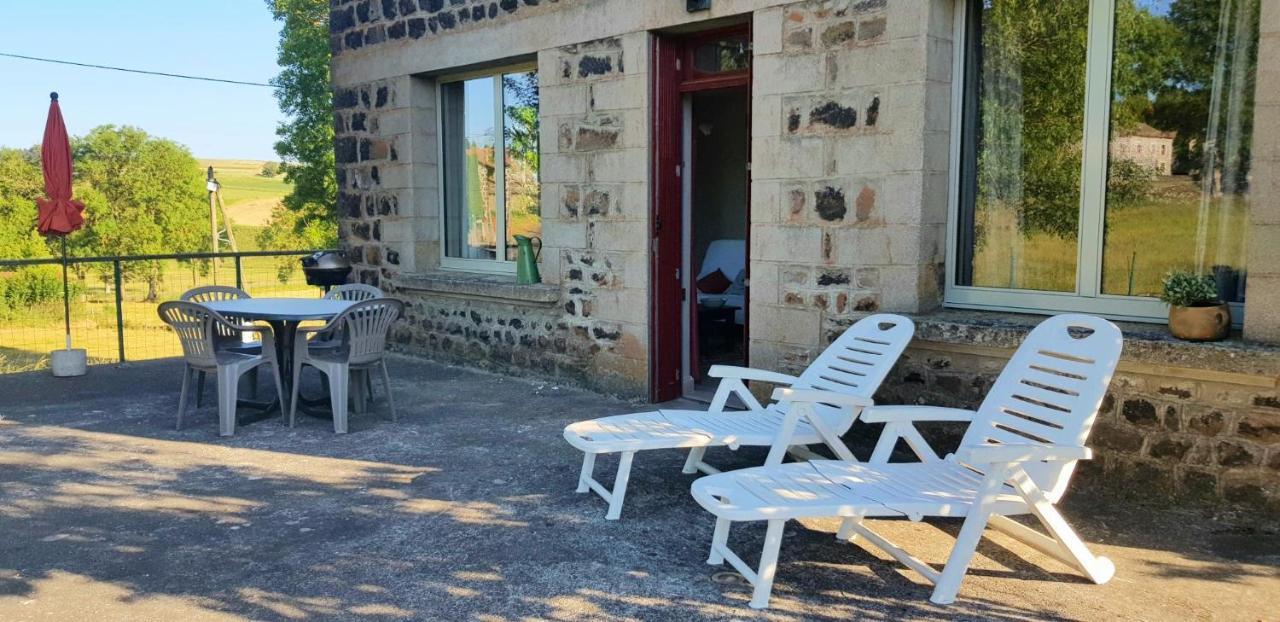 Gite Familial En Pleine Nature Alleyrac Exterior photo